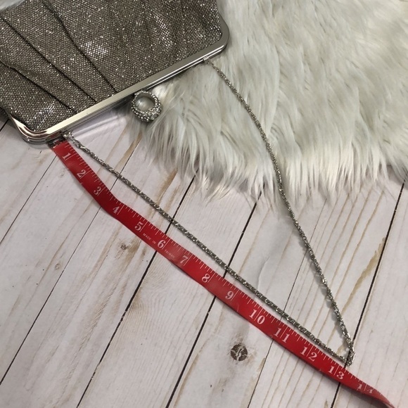 Jessica McClintock silver shiny bag - Picture 11 of 11